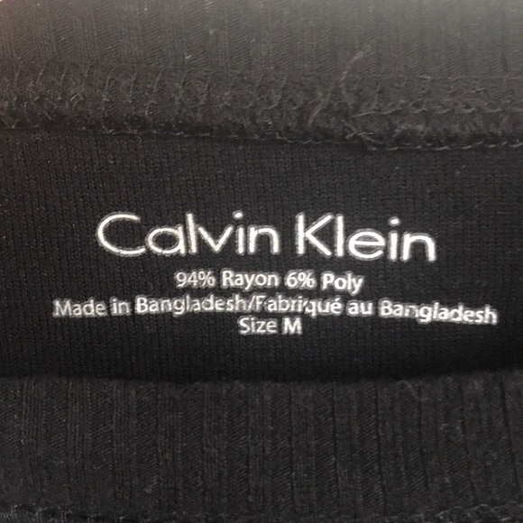 Calvin Klein Sweater - Picture 3 of 3